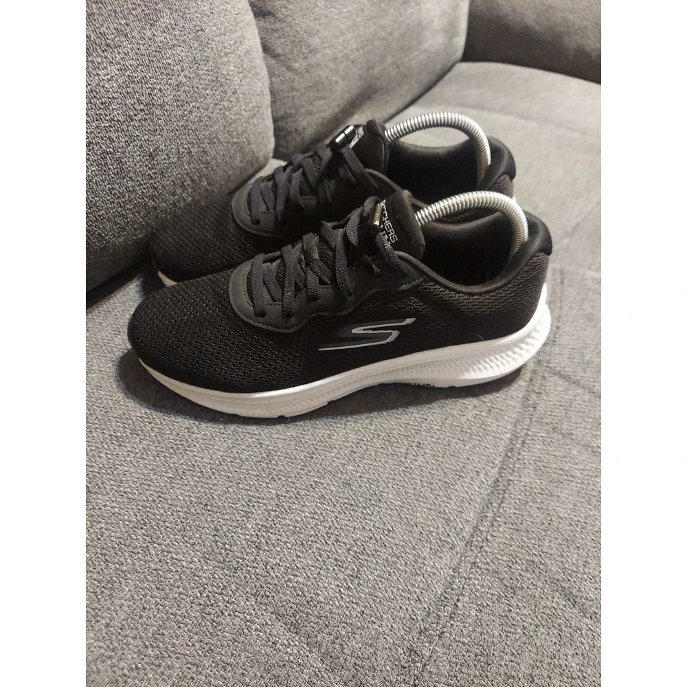 Sketchers Go Run Sneakers Shoes Consistent‎ 2.0 Women's Size 9.5 Black Slip In